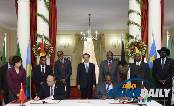 中國(guó)海外合建首條高鐵在土耳其通車(chē)