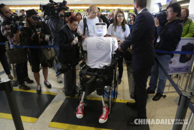 2014年十大科學事件:“菲萊”登陸彗星、站立能抗衰老