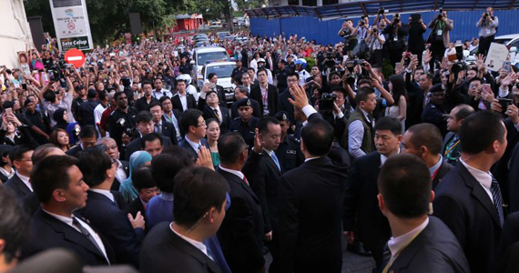 李克強來到馬六甲 當地沸騰了！