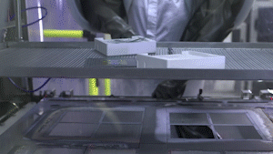 漢能劃時(shí)代薄膜太陽能核心技術(shù)，助力波音誕生“永飛機(jī)”