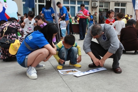 “六一”安全課堂：孩子，登云梯、接水帶、滅火盆你都會(huì)么？ ——利寶保險(xiǎn)在渝開展家庭安全體驗(yàn)活動(dòng)