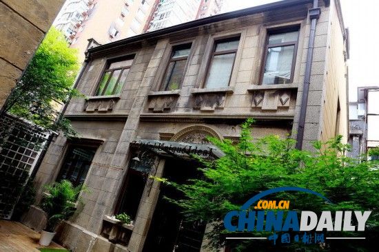 郭敬明上海豪宅及辦公室色調(diào)深沉肅穆