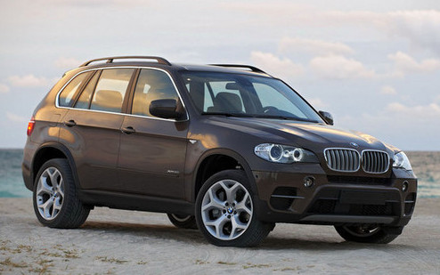 百萬(wàn)豪車國(guó)外只賣30多萬(wàn) 價(jià)差巨大誰(shuí)獲暴利