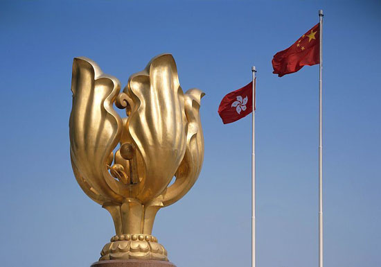 赴港買保險四大優勢 需選擇靠譜中介