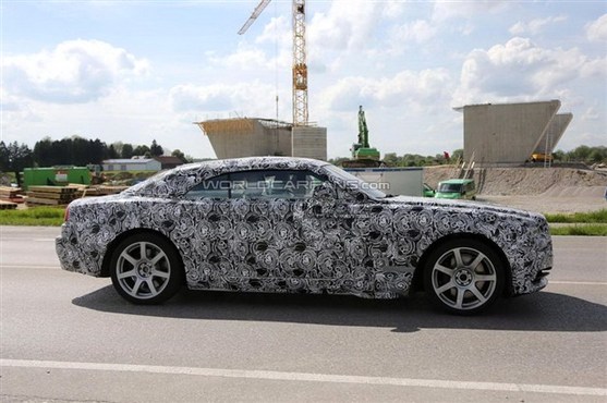 勞斯萊斯魅影敞篷版諜照曝光