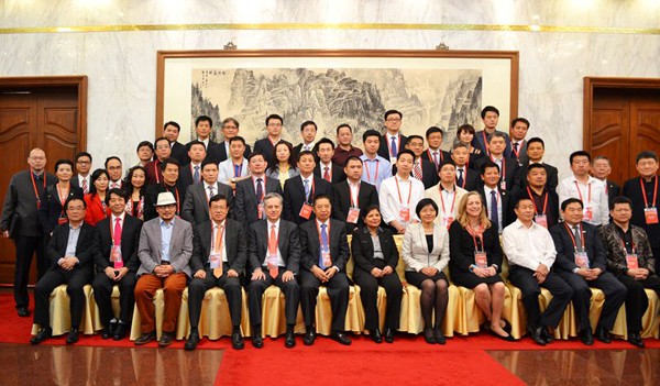 簡(jiǎn)單理財(cái)網(wǎng)CEO楊暉：科技金融引導(dǎo)產(chǎn)業(yè)升級(jí)之路