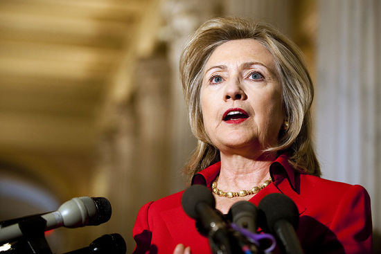 希拉里:“隱形女富豪”的“致富”之路