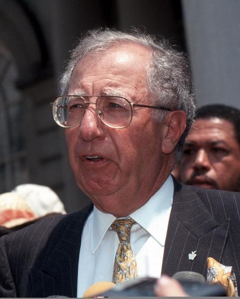 歷數移民中誕生的美國億萬富豪家族