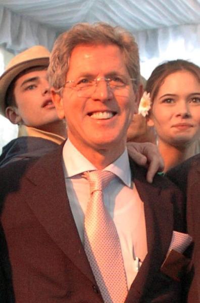 歷數移民中誕生的美國億萬富豪家族