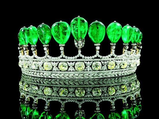 優(yōu)雅權(quán)貴 5位皇室女人的傳世冠冕