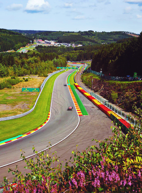 這個初冬該泡奢華溫泉游歐洲