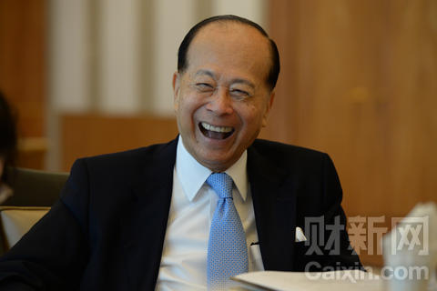 李嘉誠(chéng)宣布重組長(zhǎng)實(shí)和黃