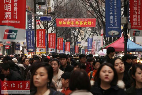 美媒:中國游客2019年境外消費將超過希臘GDP