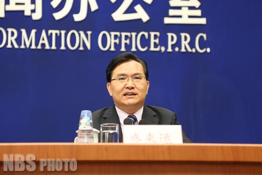 國家統計局發言人就一季度經濟運行情況答記者問（實錄）