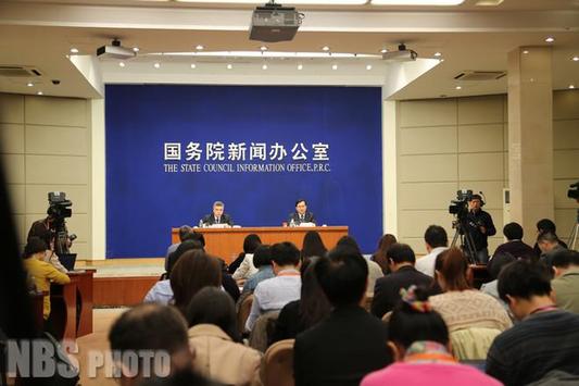 國家統計局發言人就一季度經濟運行情況答記者問（實錄）