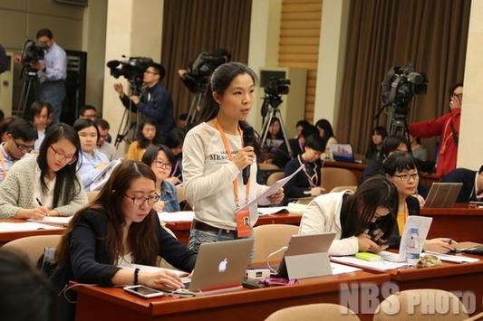 國家統計局發言人就一季度經濟運行情況答記者問（實錄）