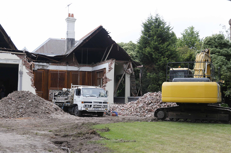 中國買家推倒澳百年豪宅 遭當(dāng)?shù)鼐用窨棺h