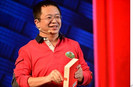 周鴻祎成功殺入手機血海中心地帶：接下來怎么辦？