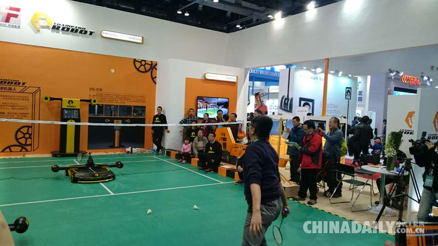 2015世界機(jī)器人大會(huì)參展機(jī)器人精彩圖集