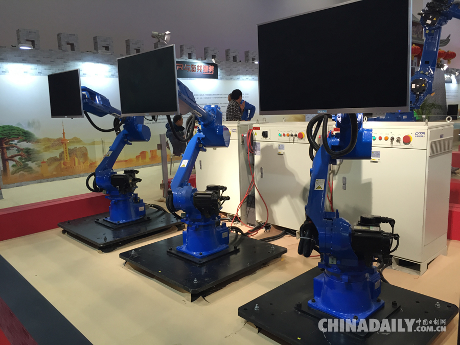 2015世界機(jī)器人大會參展機(jī)器人精彩圖集