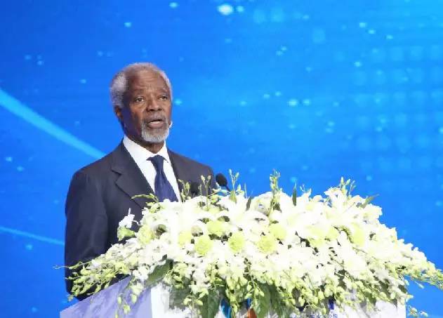 楊瀾對話安南、姜嵐昕暢談企業變革之道