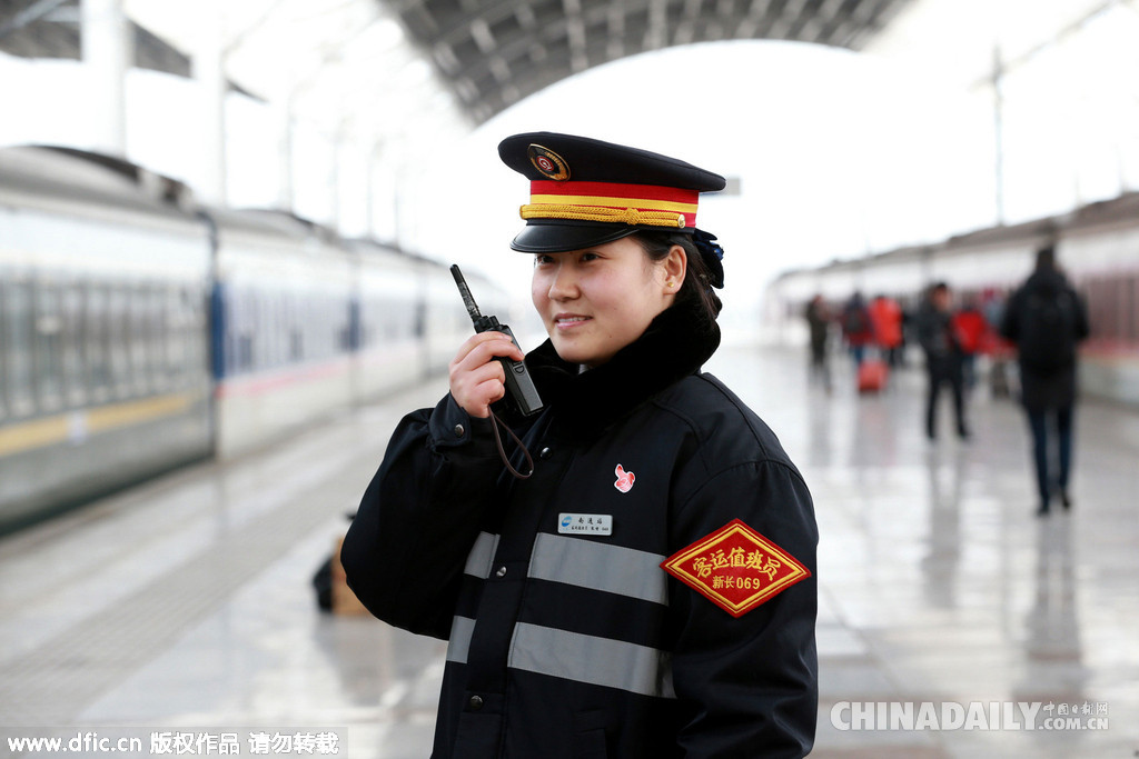 直擊2016年春運(yùn)：有一種表情叫“回家”