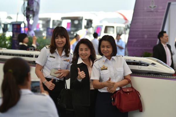 泰國交通部長：泰中鐵路項目“將繼續”