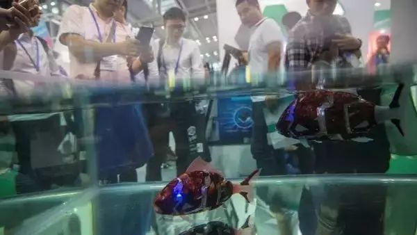 在移動時代,中國VS美國:誰抄襲誰?