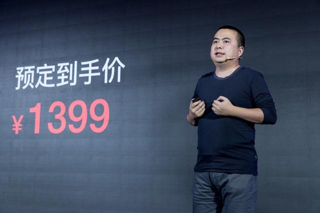 360發布智能掃地機器人