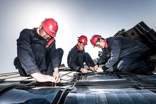 尖端高科技為建筑賦能 中國(guó)日?qǐng)?bào)-漢能“陽(yáng)光之旅”國(guó)際攝影師體驗(yàn)計(jì)劃落幕