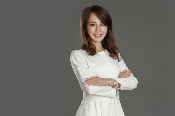 【企業(yè)家談這四十年】孫潔：“引進(jìn)來 走出去”打開世界窗口 用旅游講好中國(guó)故事