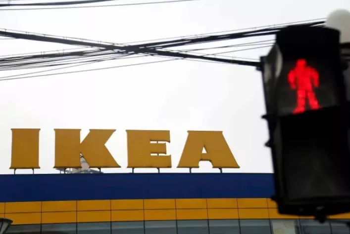 宜家在俄羅斯闖禍：廣告被指將女性比作狗