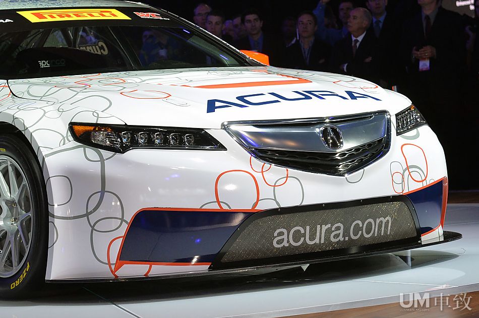 2015謳歌TLX GT賽車發(fā)布