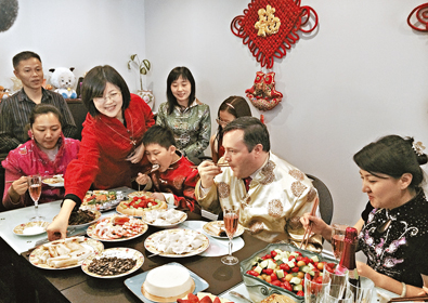 日媒:美國中餐館急劇擴張 中企赴美建餃子廠