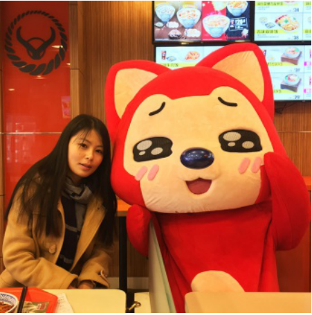 阿貍驚現吉野家 引發食客網友關注