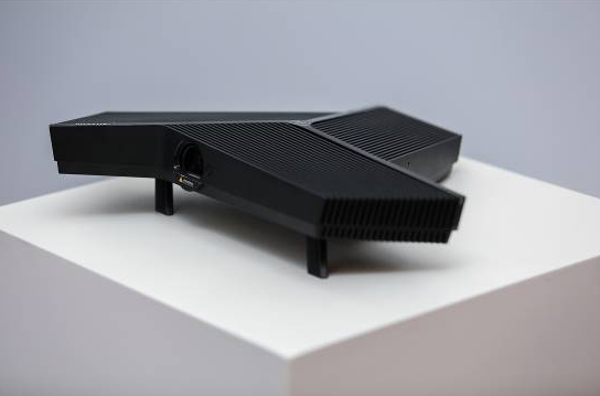 新一代商務(wù)智能投影品牌Lightank發(fā)布首款產(chǎn)品W100