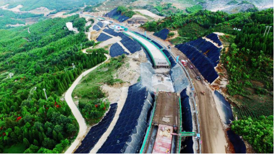 【十九大精神進央企】鏖戰峽谷:“中國建筑夢之隊”譜寫工匠精神